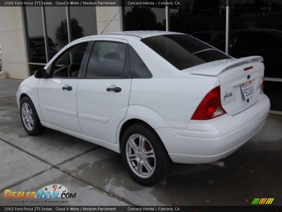 2003 Ford Focus ZTS Sedan Cloud 9 White / Medium Parchment Photo #5