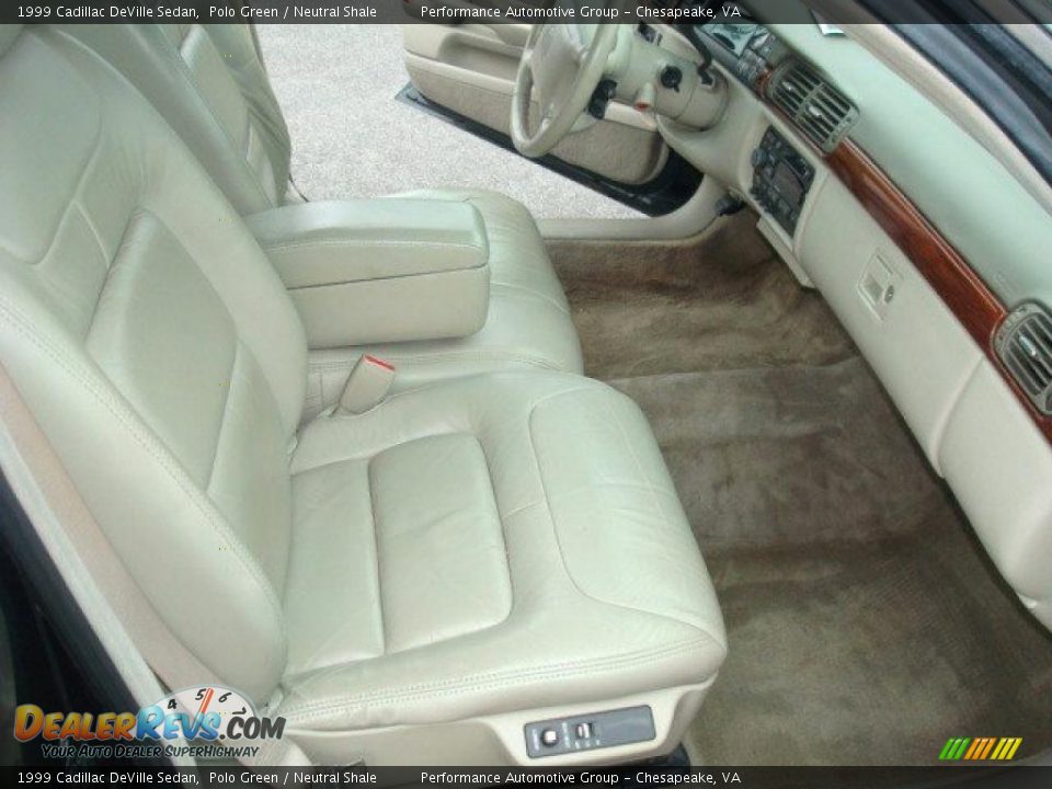 1999 Cadillac DeVille Sedan Polo Green / Neutral Shale Photo #14