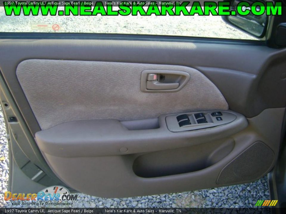 1997 Toyota Camry LE Antique Sage Pearl / Beige Photo #5