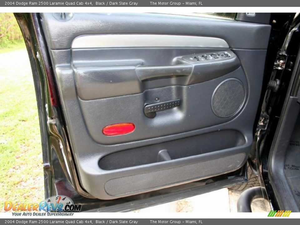 2004 Dodge Ram 2500 Laramie Quad Cab 4x4 Black / Dark Slate Gray Photo #29