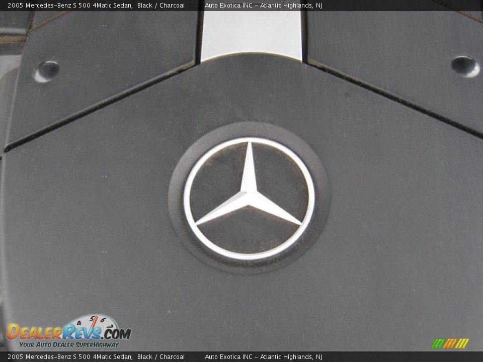 2005 Mercedes-Benz S 500 4Matic Sedan Black / Charcoal Photo #11