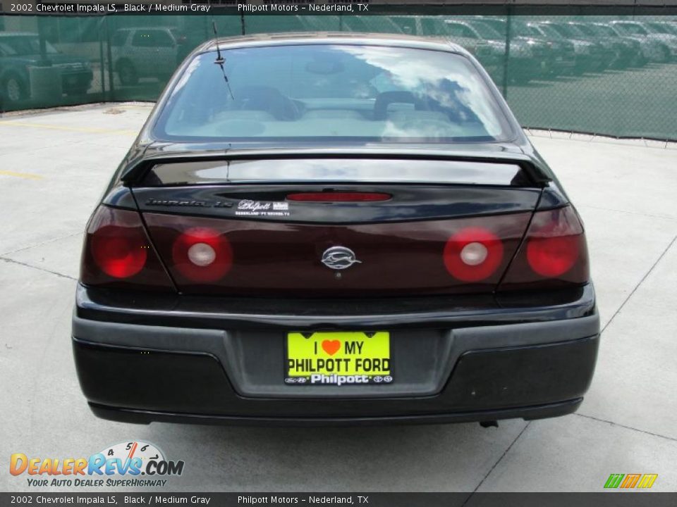 2002 Chevrolet Impala LS Black / Medium Gray Photo #4