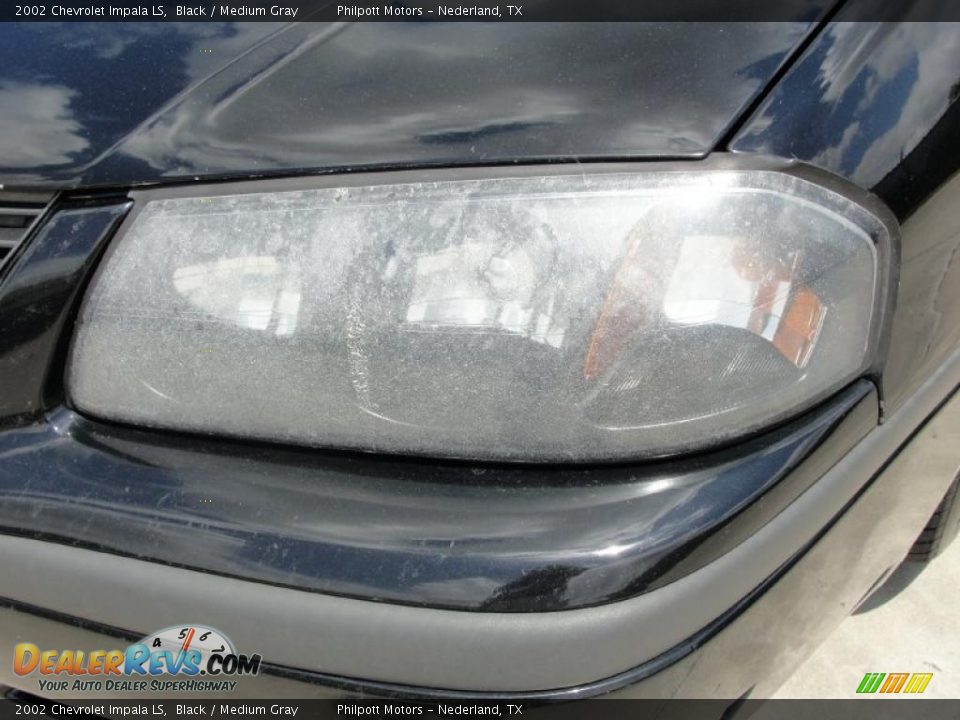 2002 Chevrolet Impala LS Black / Medium Gray Photo #10
