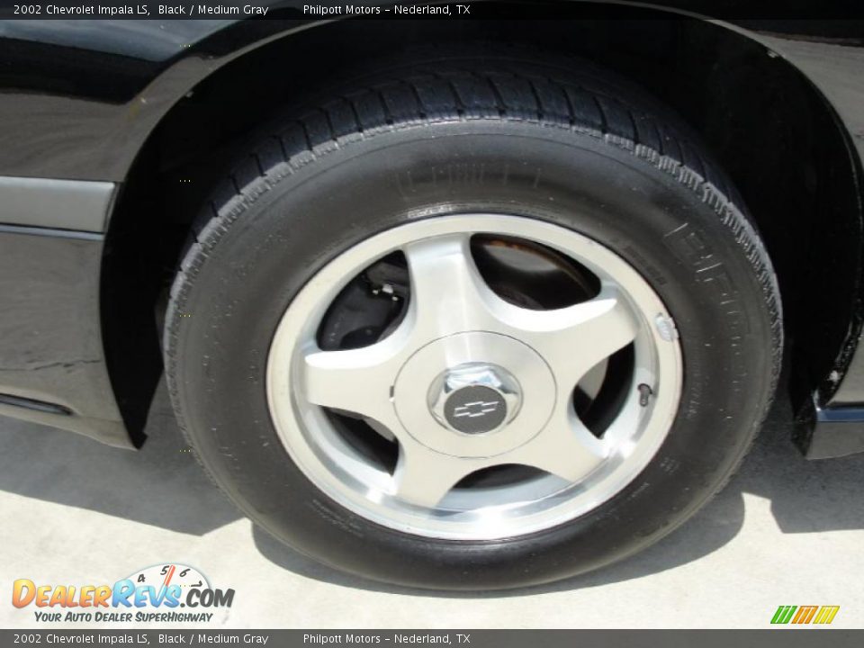 2002 Chevrolet Impala LS Black / Medium Gray Photo #12