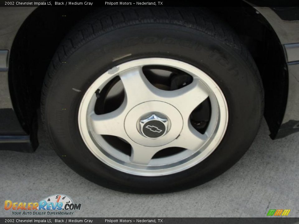 2002 Chevrolet Impala LS Black / Medium Gray Photo #15