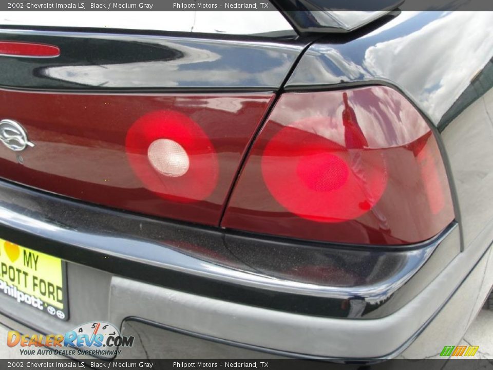 2002 Chevrolet Impala LS Black / Medium Gray Photo #16
