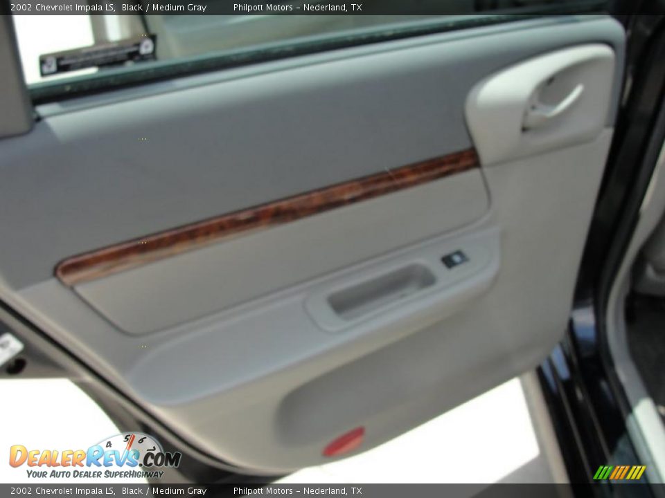 2002 Chevrolet Impala LS Black / Medium Gray Photo #27