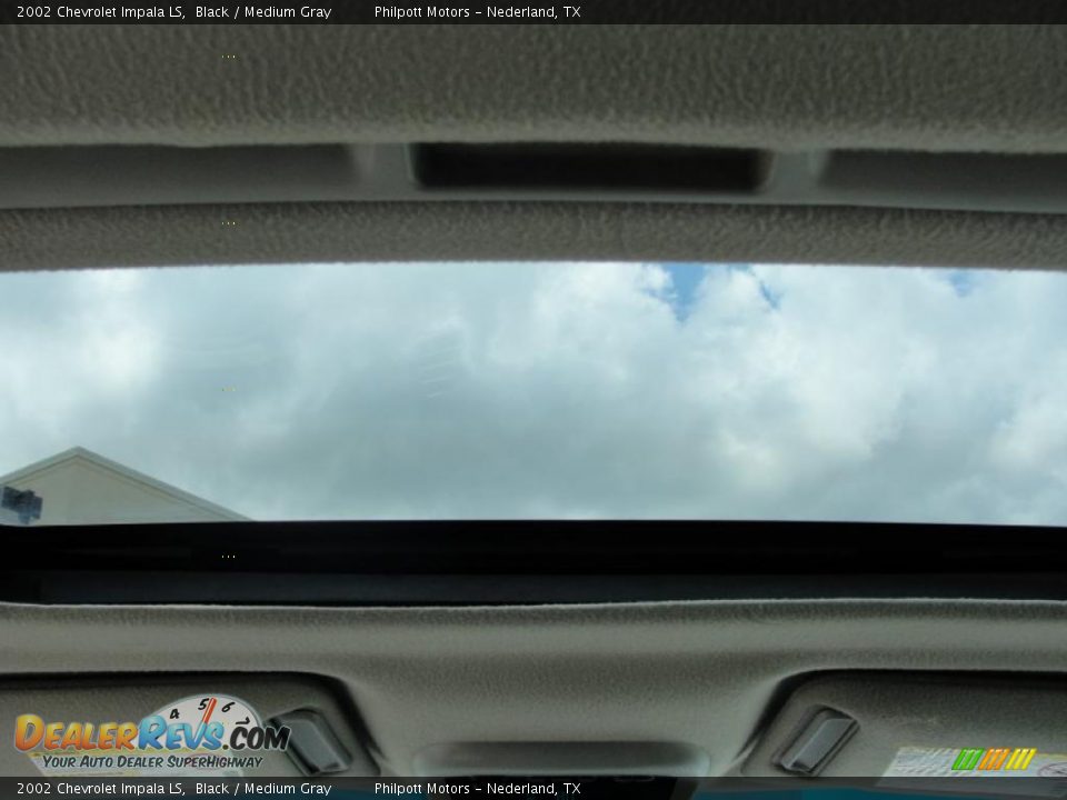 2002 Chevrolet Impala LS Black / Medium Gray Photo #33