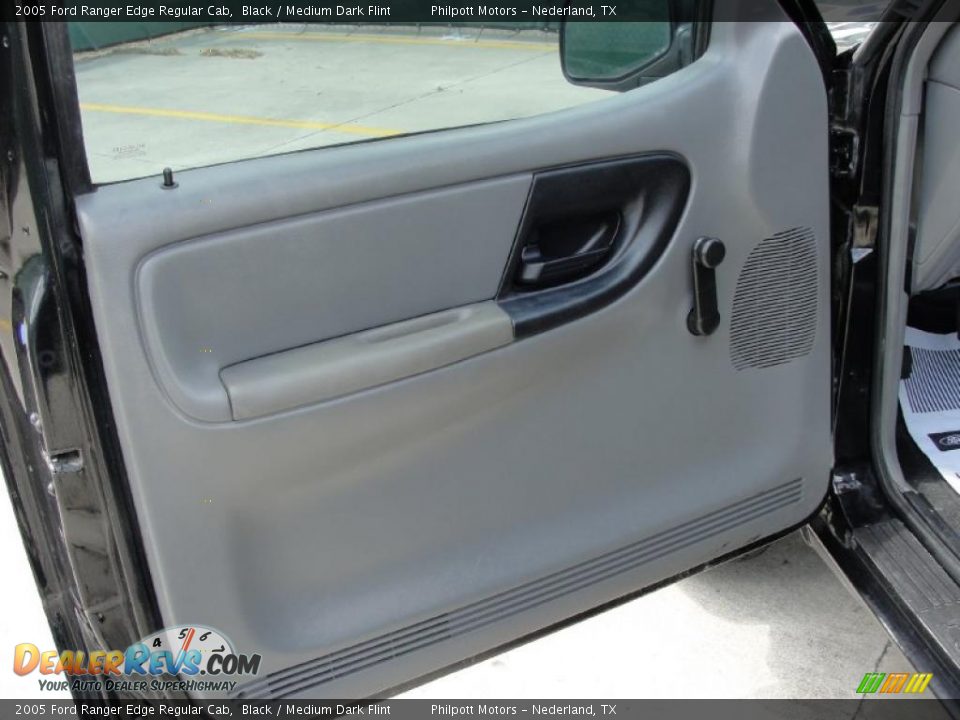 2005 Ford Ranger Edge Regular Cab Black / Medium Dark Flint Photo #28