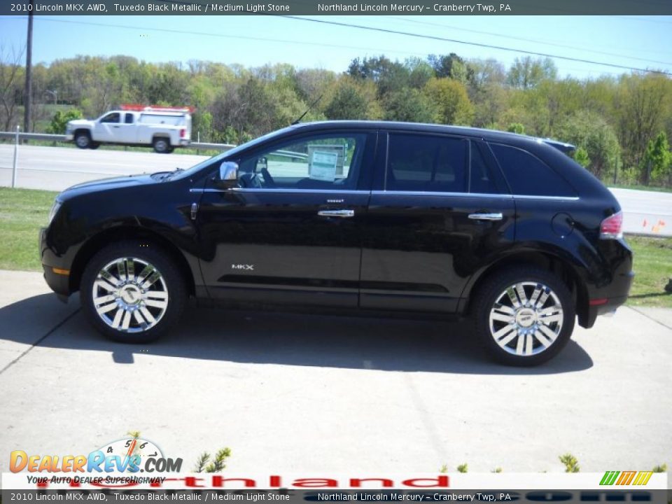 2010 Lincoln MKX AWD Tuxedo Black Metallic / Medium Light Stone Photo #5