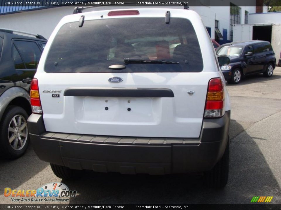 2007 Ford Escape XLT V6 4WD Oxford White / Medium/Dark Pebble Photo #6