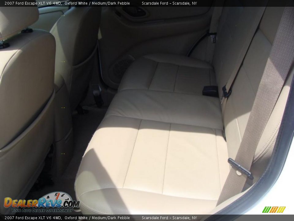 2007 Ford Escape XLT V6 4WD Oxford White / Medium/Dark Pebble Photo #15