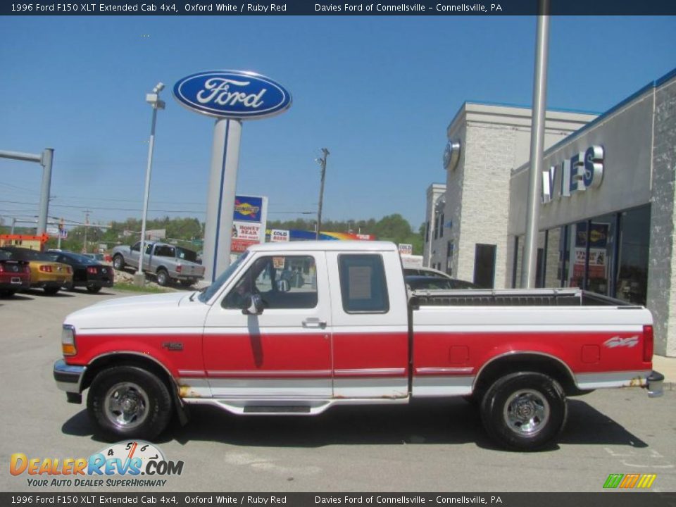 1996 Ford F150 XLT Extended Cab 4x4 Oxford White / Ruby Red Photo #2