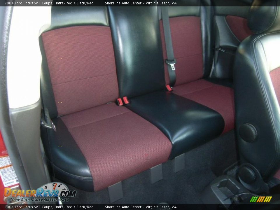 2004 Ford Focus SVT Coupe Infra-Red / Black/Red Photo #13