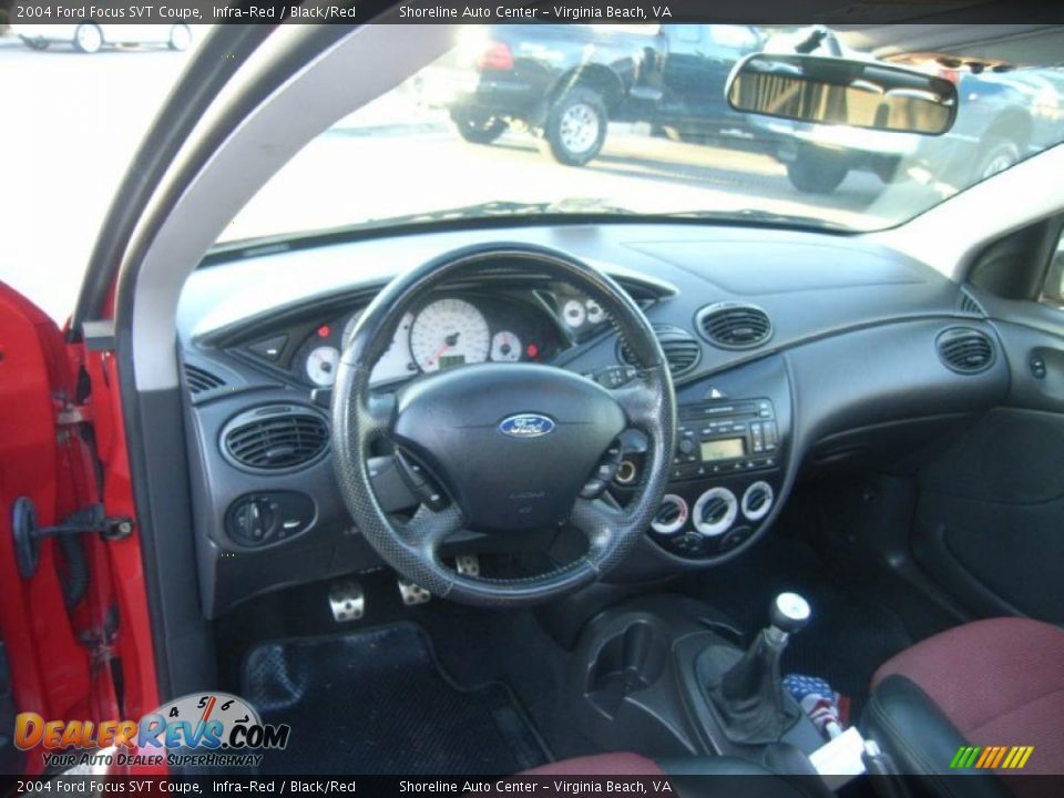 2004 Ford Focus SVT Coupe Infra-Red / Black/Red Photo #17
