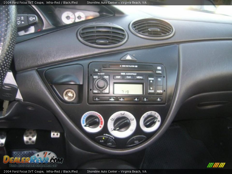 2004 Ford Focus SVT Coupe Infra-Red / Black/Red Photo #18