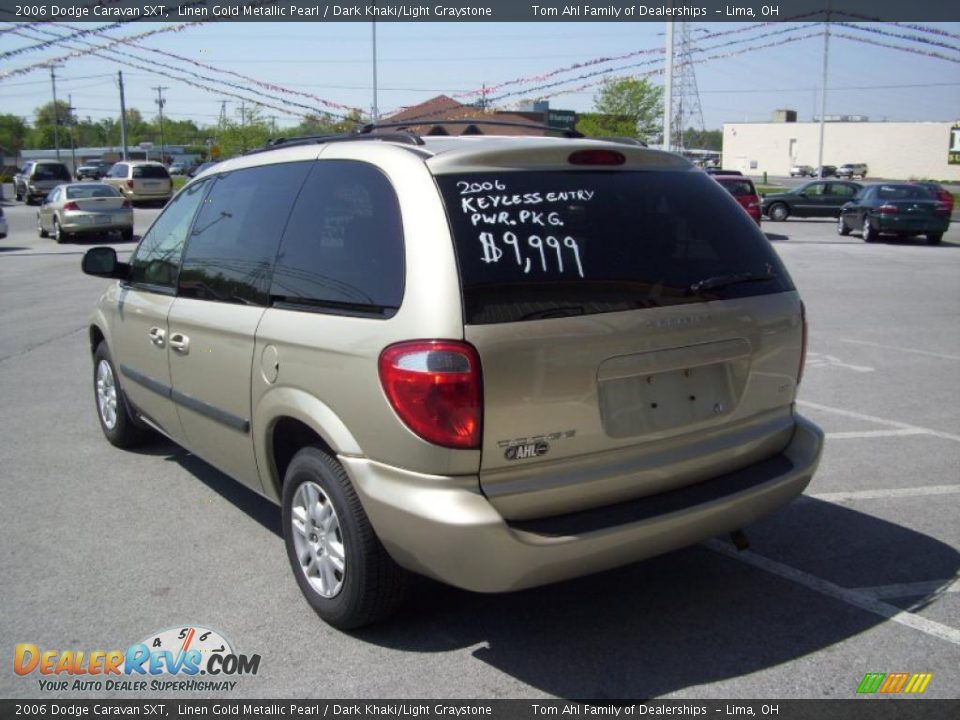 2006 Dodge Caravan SXT Linen Gold Metallic Pearl / Dark Khaki/Light Graystone Photo #13