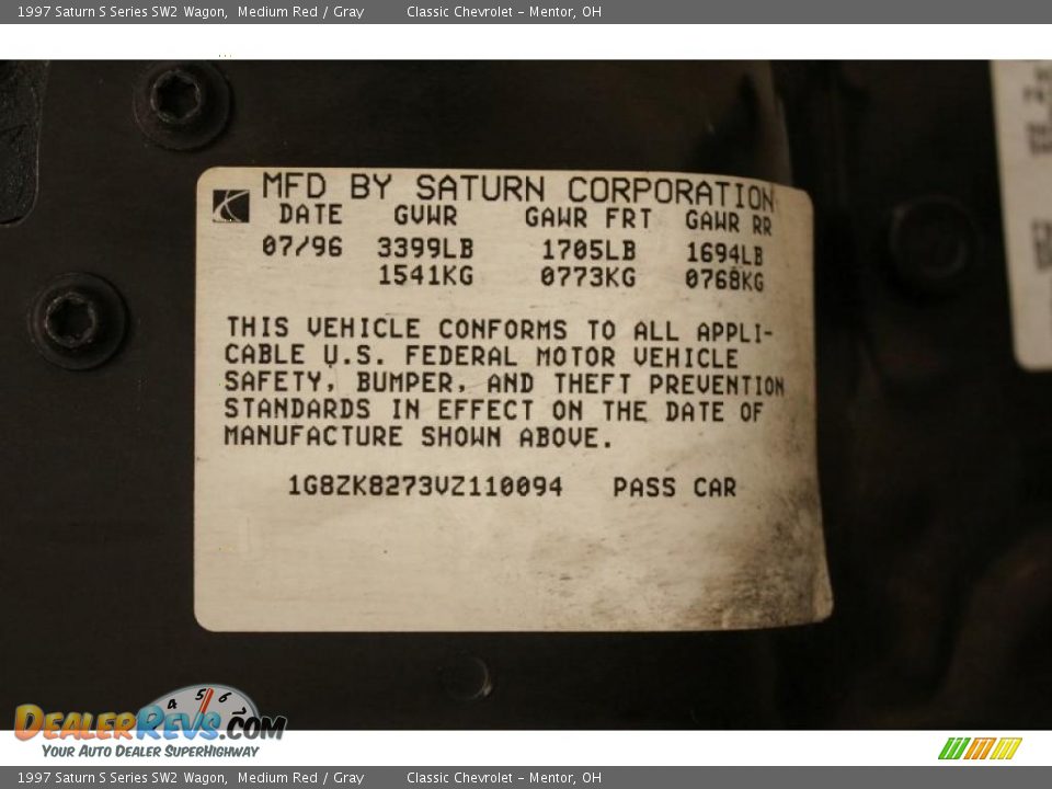 1997 Saturn S Series SW2 Wagon Medium Red / Gray Photo #23