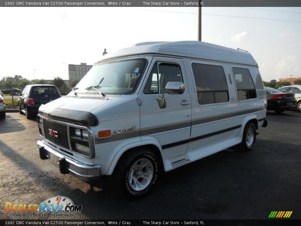 1992 GMC Vandura Van G2500 Passenger Conversion White / Gray Photo #1