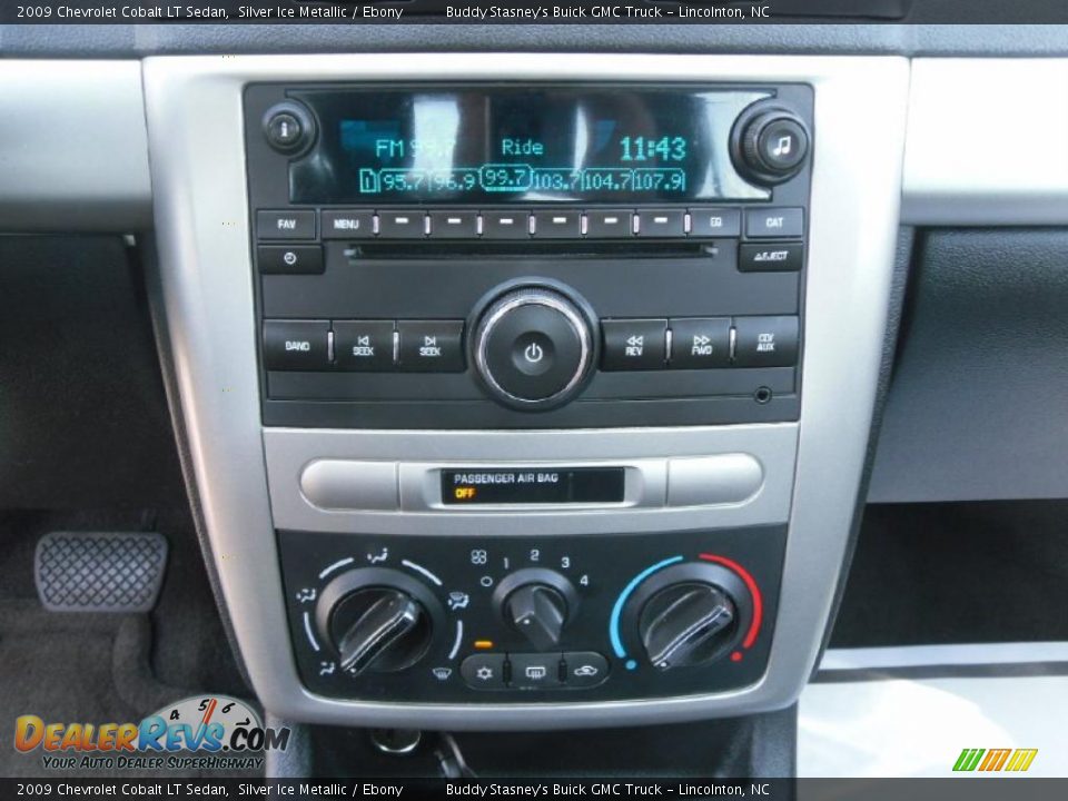 2009 Chevrolet Cobalt LT Sedan Silver Ice Metallic / Ebony Photo #11