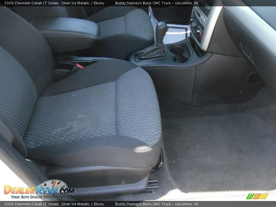 2009 Chevrolet Cobalt LT Sedan Silver Ice Metallic / Ebony Photo #17