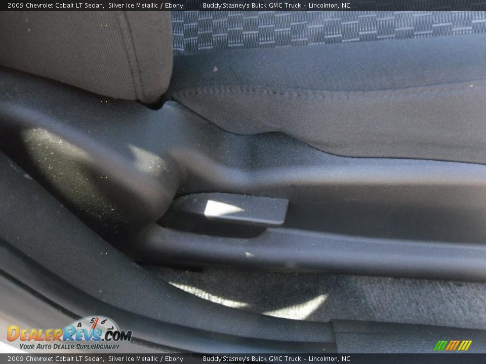 2009 Chevrolet Cobalt LT Sedan Silver Ice Metallic / Ebony Photo #18