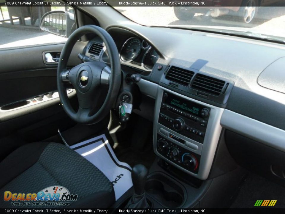 2009 Chevrolet Cobalt LT Sedan Silver Ice Metallic / Ebony Photo #20
