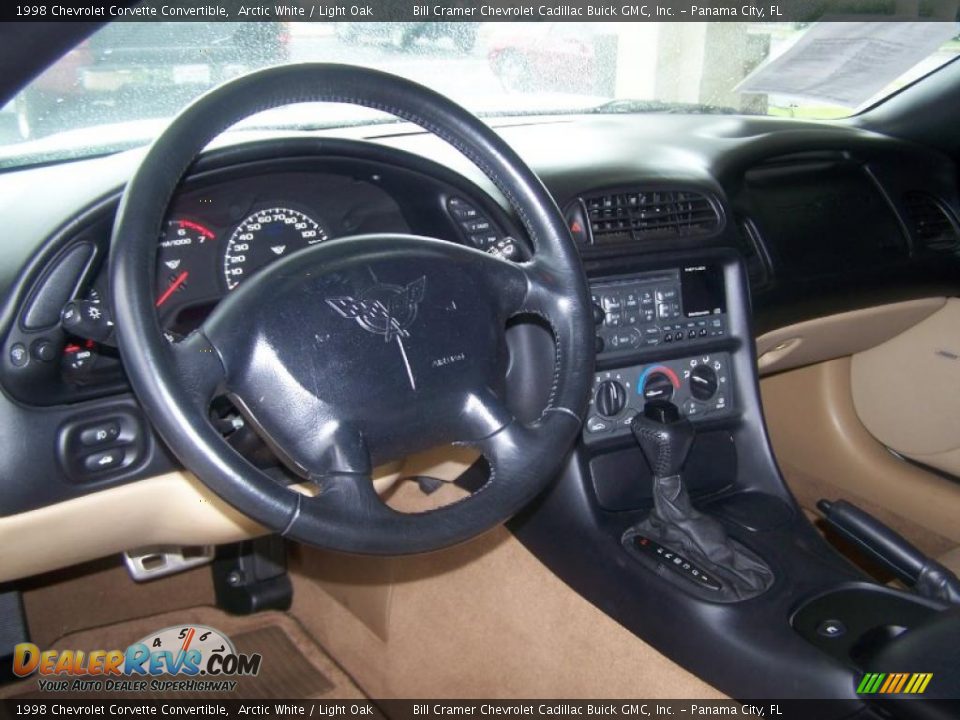 1998 Chevrolet Corvette Convertible Arctic White / Light Oak Photo #8