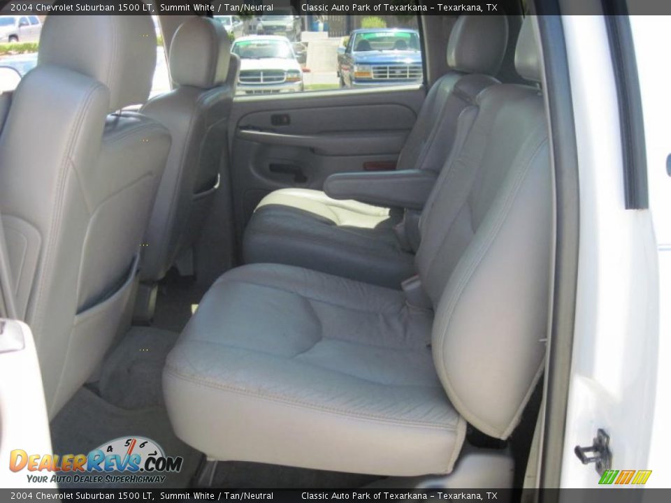 2004 Chevrolet Suburban 1500 LT Summit White / Tan/Neutral Photo #10