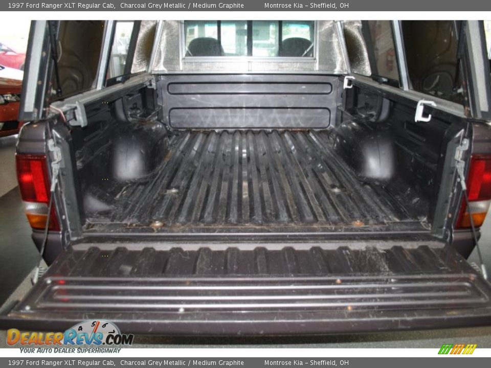 1997 Ford Ranger XLT Regular Cab Charcoal Grey Metallic / Medium Graphite Photo #18