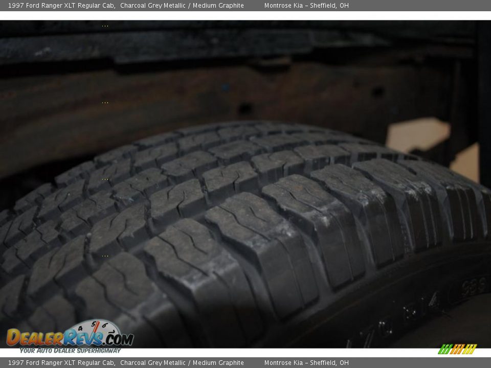 1997 Ford Ranger XLT Regular Cab Charcoal Grey Metallic / Medium Graphite Photo #19