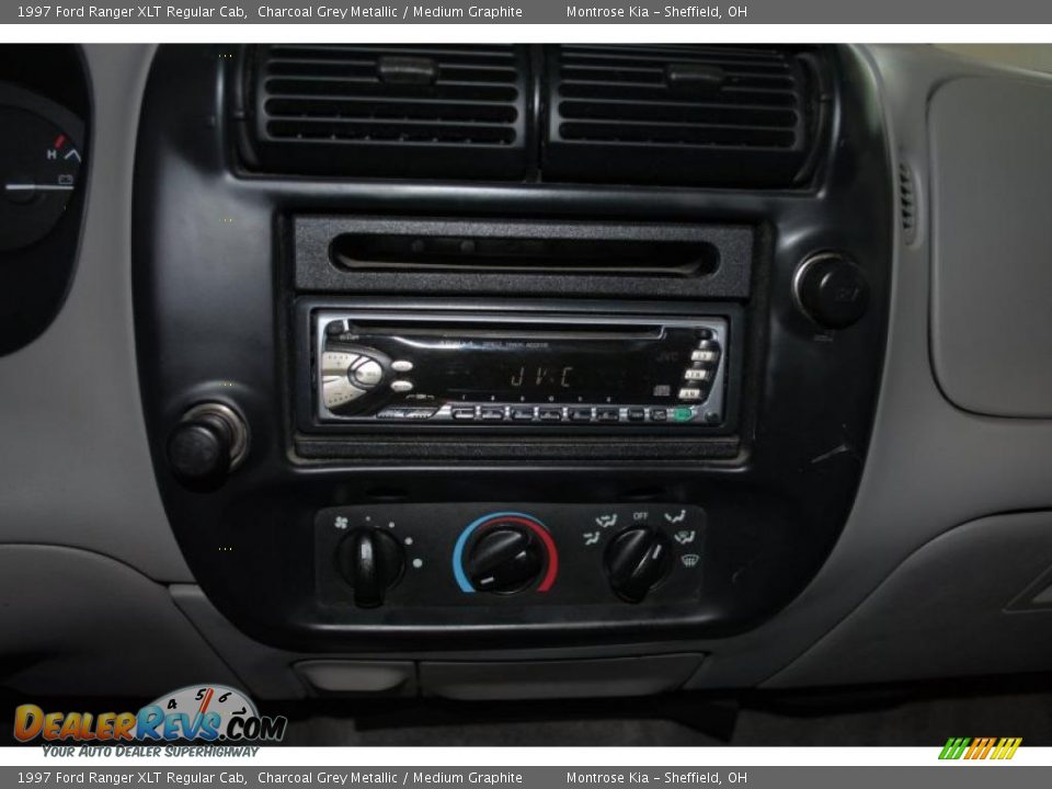 1997 Ford Ranger XLT Regular Cab Charcoal Grey Metallic / Medium Graphite Photo #28