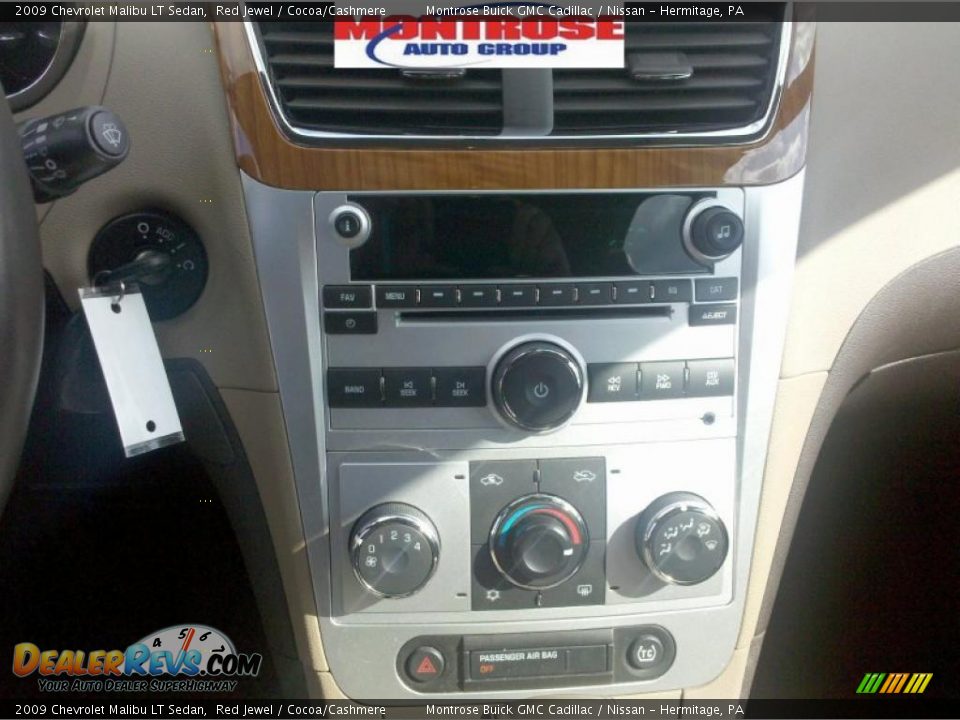2009 Chevrolet Malibu LT Sedan Red Jewel / Cocoa/Cashmere Photo #26