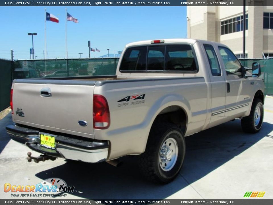 1999 Ford F250 Super Duty XLT Extended Cab 4x4 Light Prairie Tan Metallic / Medium Prairie Tan Photo #3