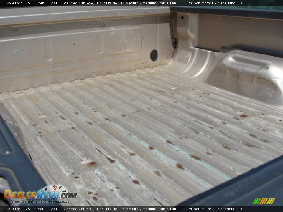 1999 Ford F250 Super Duty XLT Extended Cab 4x4 Light Prairie Tan Metallic / Medium Prairie Tan Photo #24