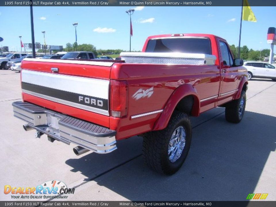 1995 Ford F150 XLT Regular Cab 4x4 Vermillion Red / Gray Photo #3