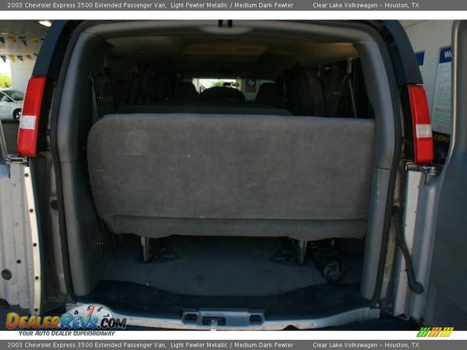 2003 Chevrolet Express 3500 Extended Passenger Van Light Pewter Metallic / Medium Dark Pewter Photo #24