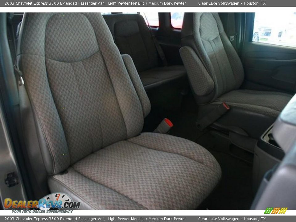 2003 Chevrolet Express 3500 Extended Passenger Van Light Pewter Metallic / Medium Dark Pewter Photo #35