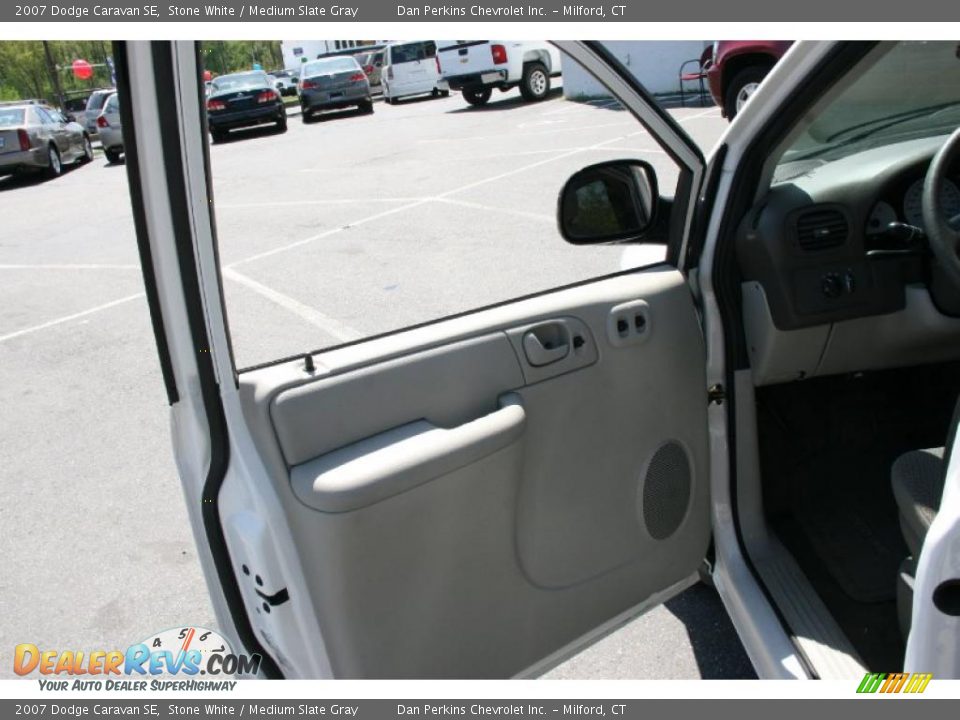 2007 Dodge Caravan SE Stone White / Medium Slate Gray Photo #14
