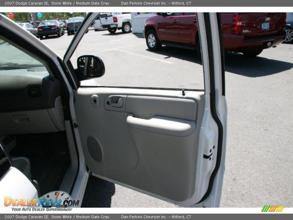 2007 Dodge Caravan SE Stone White / Medium Slate Gray Photo #15