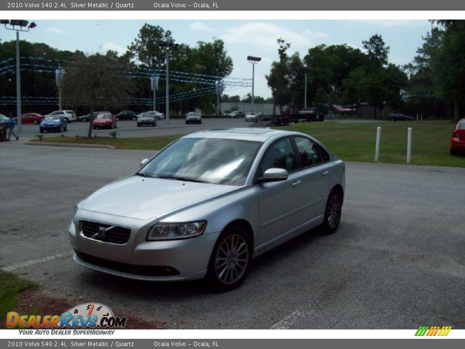 2010 Volvo S40 2.4i Silver Metallic / Quartz Photo #2