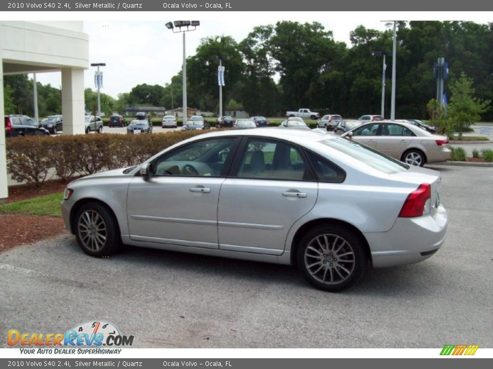 2010 Volvo S40 2.4i Silver Metallic / Quartz Photo #4