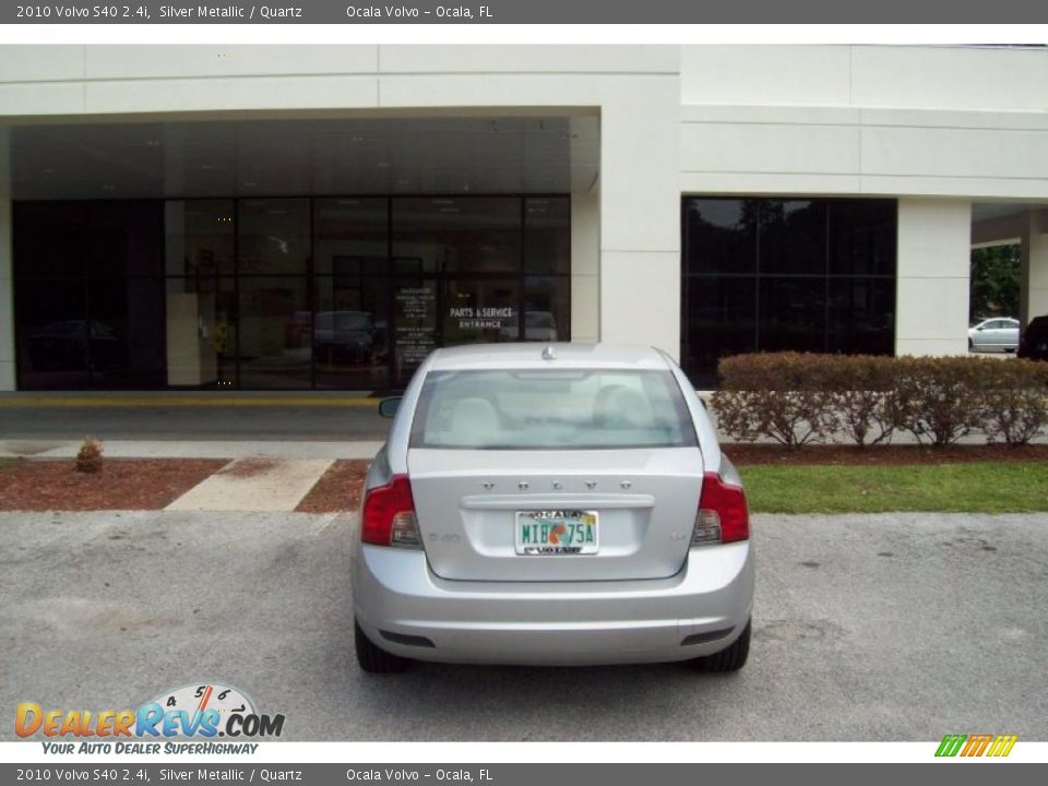 2010 Volvo S40 2.4i Silver Metallic / Quartz Photo #6