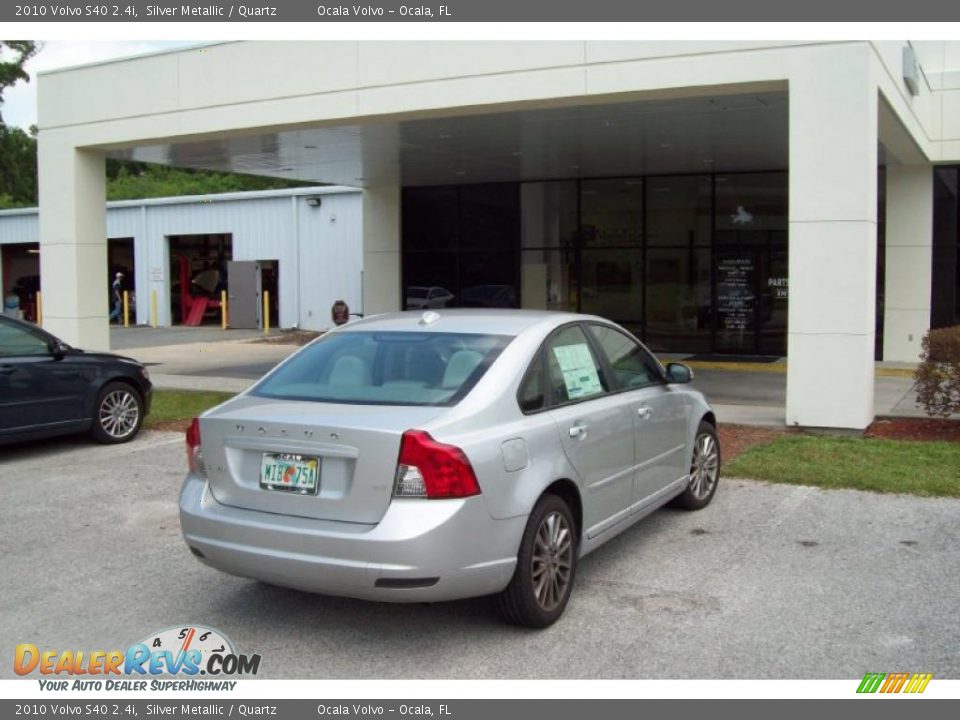 2010 Volvo S40 2.4i Silver Metallic / Quartz Photo #7
