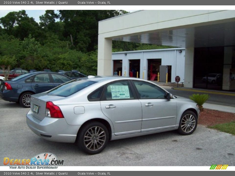 2010 Volvo S40 2.4i Silver Metallic / Quartz Photo #8