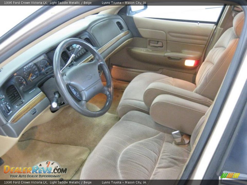 1996 Ford Crown Victoria LX Light Saddle Metallic / Beige Photo #4