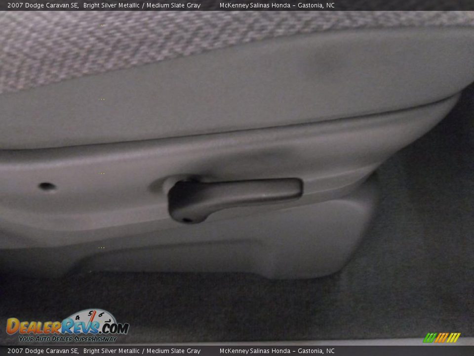 2007 Dodge Caravan SE Bright Silver Metallic / Medium Slate Gray Photo #18