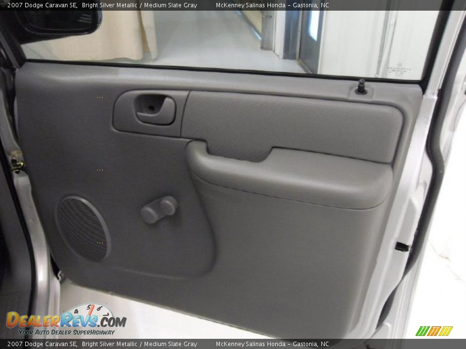 2007 Dodge Caravan SE Bright Silver Metallic / Medium Slate Gray Photo #19