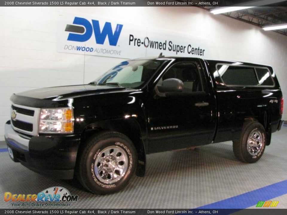 2008 Chevrolet Silverado 1500 LS Regular Cab 4x4 Black / Dark Titanium Photo #2