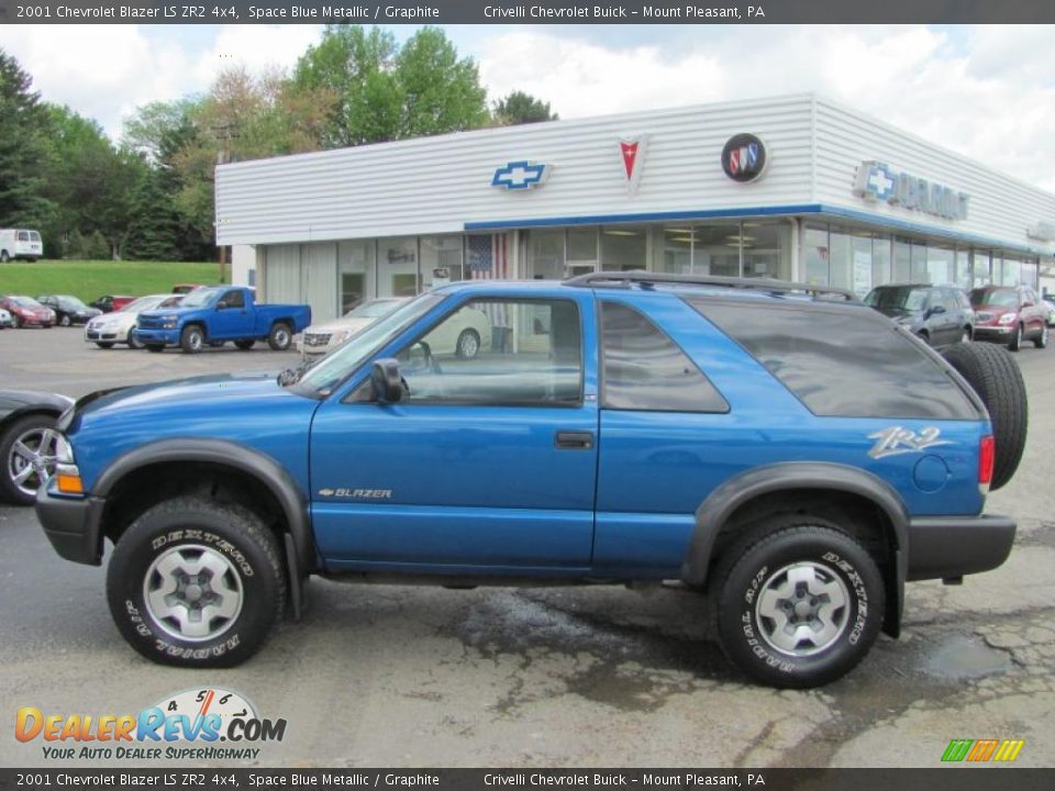 2001 Chevrolet Blazer LS ZR2 4x4 Space Blue Metallic / Graphite Photo #2